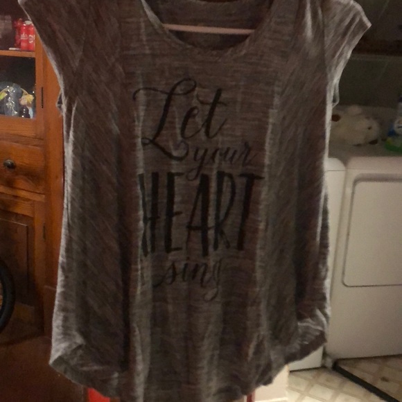 Girls Top - Picture 1 of 2